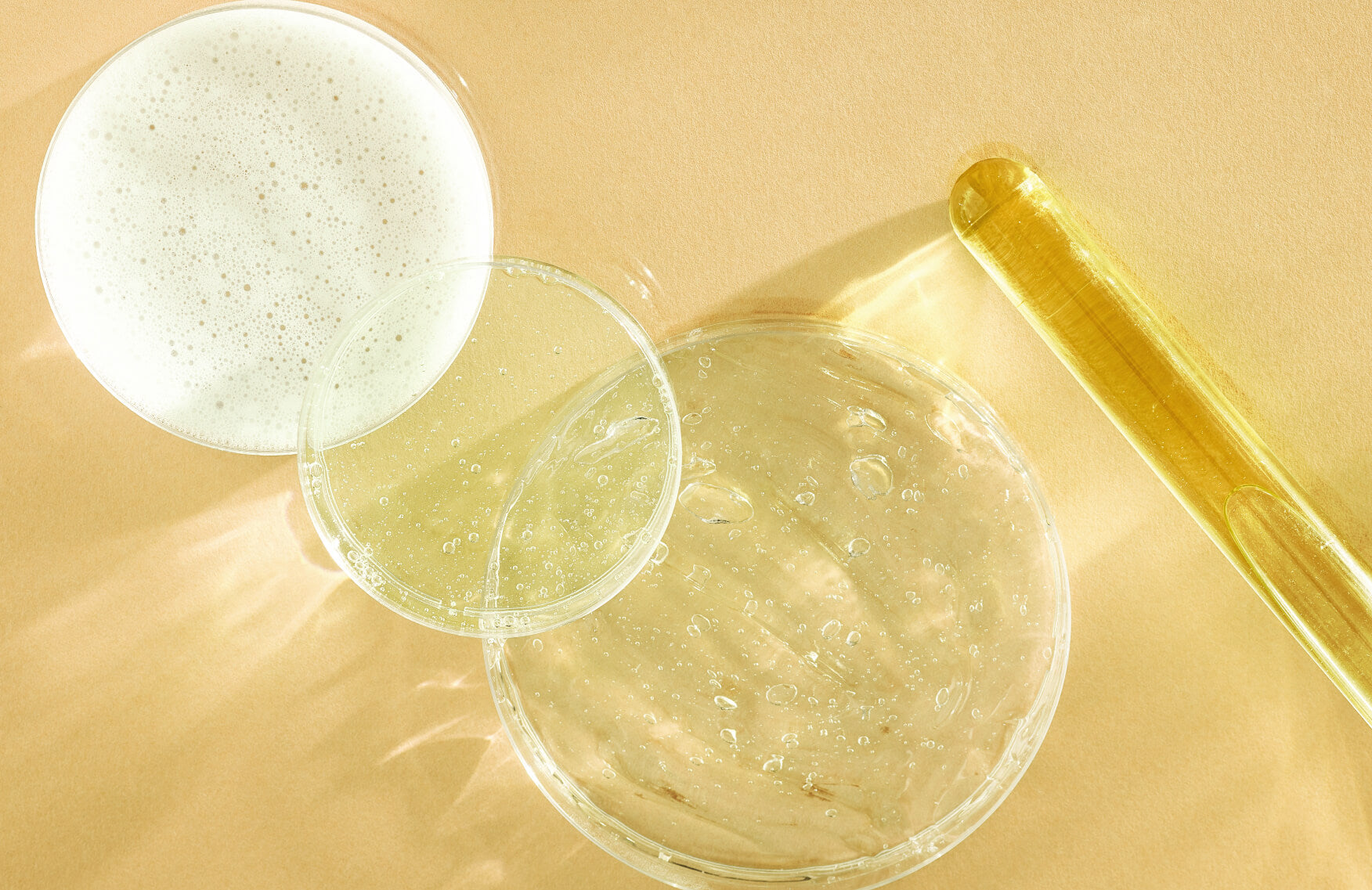 Retinal vs retinol, tretinoin or adapalene? How to choose the right retinoid for you